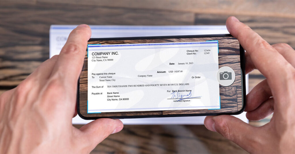 Best Guide to Mobile Check Deposit Using a Smartphone  2025